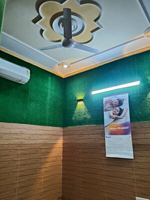 Furnished Amenities in 2.5 BHK Independent House at Solutrean Delta City Centre, Delta I Greater Noida – for Rent