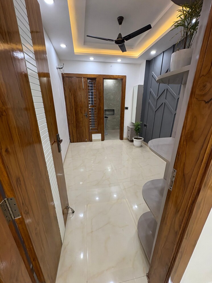 Kitchen, sector 85 3 Bedroom 155 Sq.Yd. Builder Floor In Sector 85 Faridabad 9565999