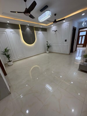 Bathroom in 3 BHK Builder Floor at Sector 85 – for Sale