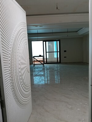 Building Lobby in 4 BHK Builder Floor at Rajendra Nagar Sector 3 – for Sale