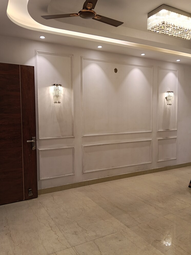 undefined, rajendra nagar sector 3 4 Bedroom 150 Sq.Yd. Builder Floor In Rajendra Nagar Sector 3 Ghaziabad 9566005