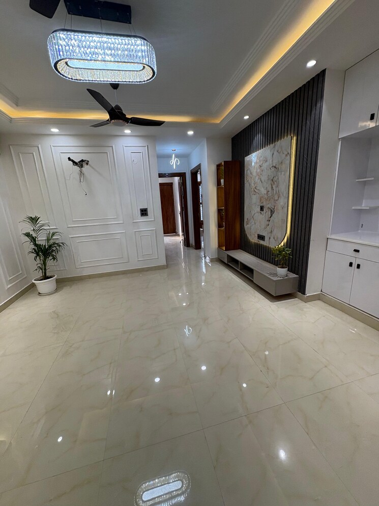  Parking, sector 85 3 Bedroom 155 Sq.Yd. Builder Floor In Sector 85 Faridabad 9566024