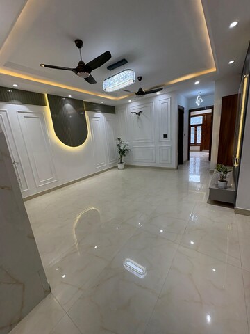 Bathroom in 3 BHK Builder Floor at Sector 85 – for Sale