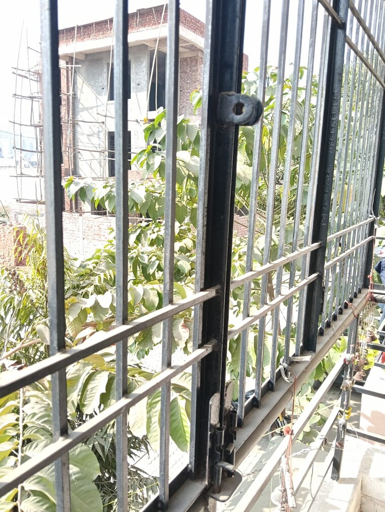 Balcony, wave-prime-floors 2 Bedroom 135 Sq.Yd. Builder Floor In Wave City Ghaziabad 9566029