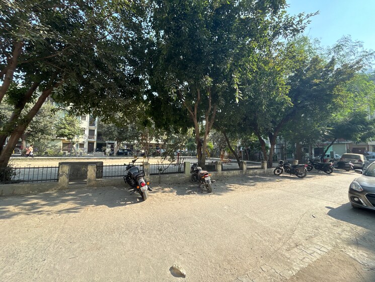  Parking, upavp-brahmputra-enclave 1 Bedroom 550 Sq.Ft. Apartment In Siddharth Vihar Ghaziabad 9566057