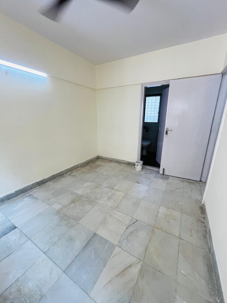 Room, satellite-garden 2 Bedroom 1100 Sq.Ft. Apartment In Goregaon East Mumbai 9565942