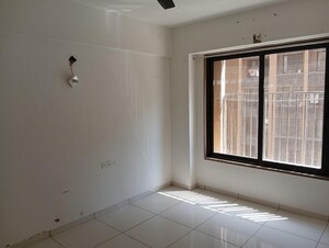 Room in 2 BHK Apartment at Kavisha Amara, Shela – for Rent