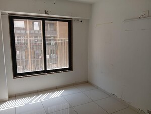 Room in 2 BHK Apartment at Kavisha Amara, Shela – for Rent