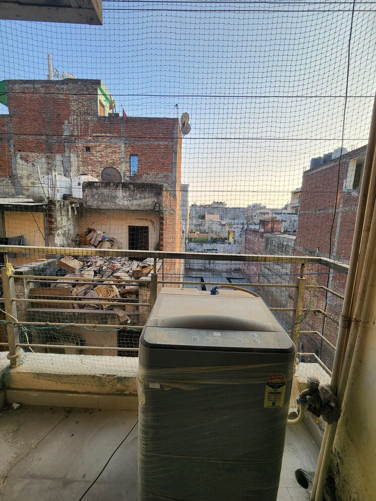 Exterior View, chattarpur 1 Bedroom 450 Sq.Ft. Builder Floor In Chattarpur Delhi 9566249