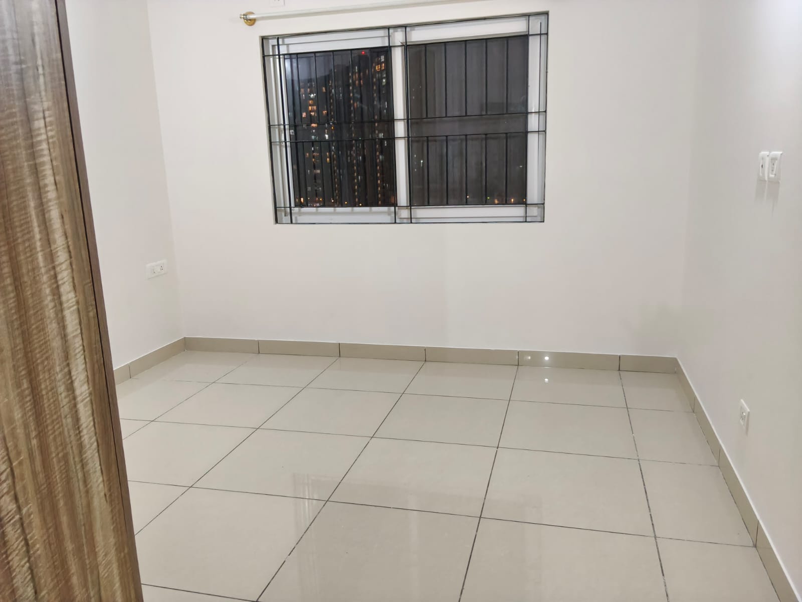 2 BHK + Pooja Room Apartment For Sale in Prestige Sunrise Park