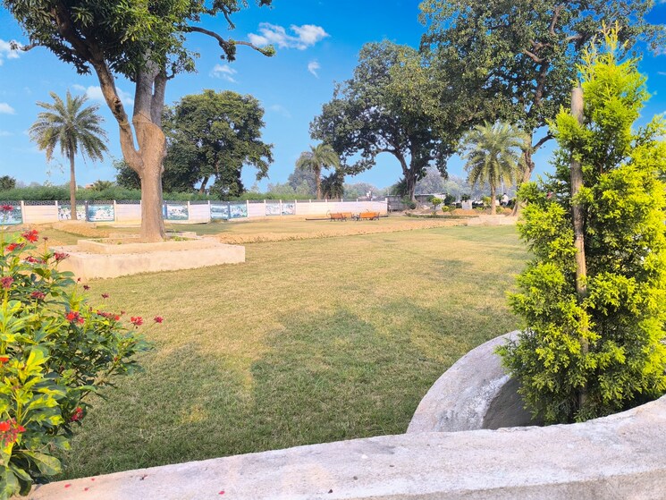 Garden, mohanlalganj  1000 Sq.Yd. Plot In Mohanlalganj Lucknow 9566298