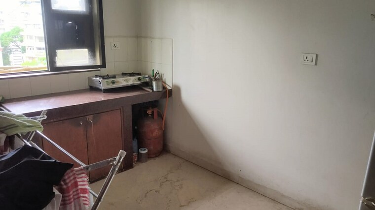 Balcony, bandra west 1 Bedroom 500 Sq.Ft. Apartment In Bandra West Mumbai 9566246