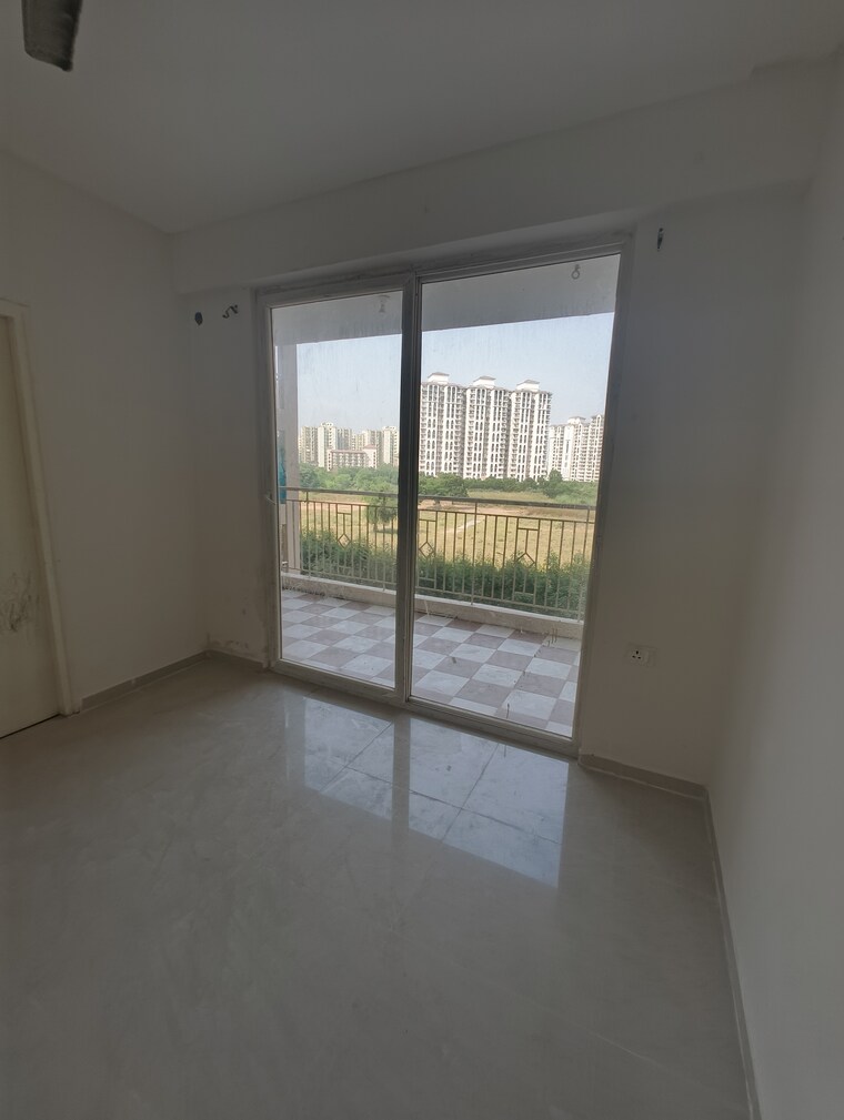 Room, shree-vardhman-green-court 1 Bedroom 432 Sq.Ft. Apartment In Sector 90 Gurgaon 9566270