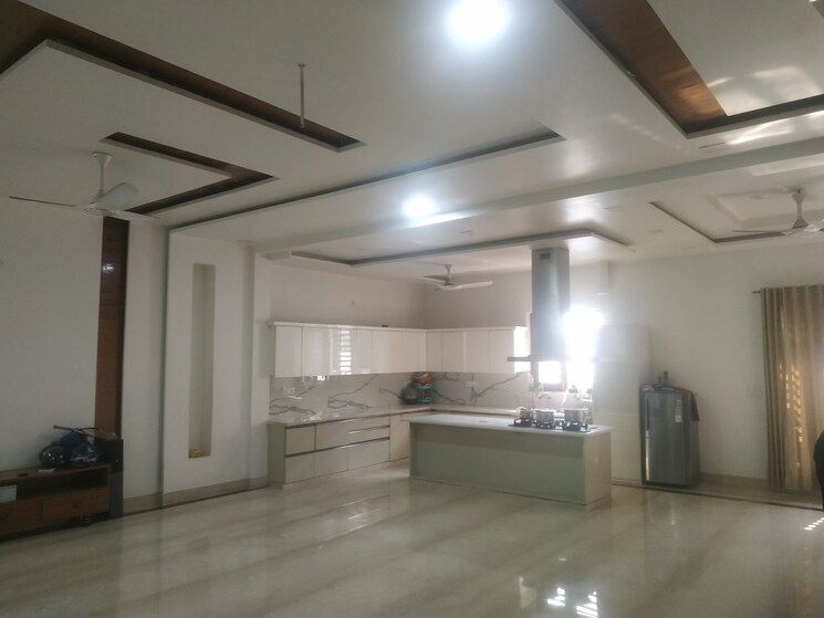 Parking, sector 12 5 Bedroom 395 Sq.Ft. Independent House In Sector 12 Sonipat 9566267