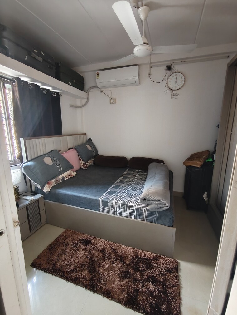 Room, new-mhada-tower 1 Bedroom 350 Sq.Ft. Apartment In Malad West Mumbai 9566309