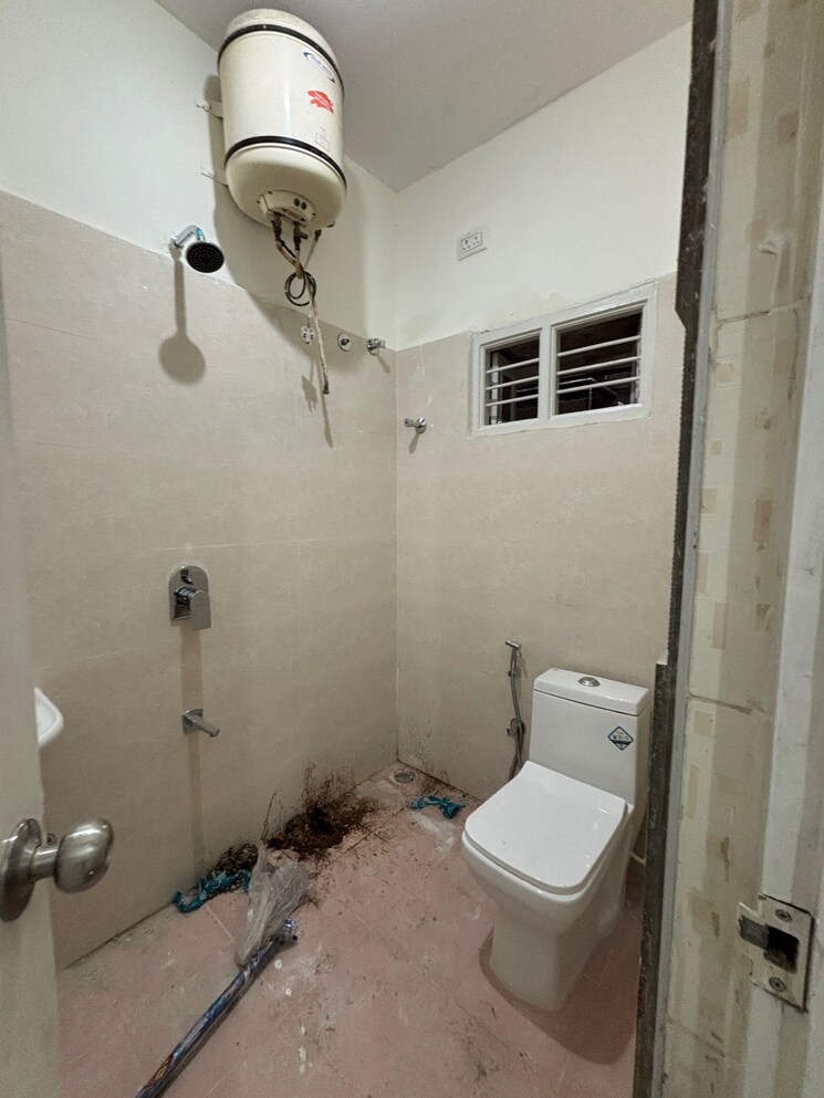 Bathroom, hsr layout 2 Bedroom 1200 Sq.Ft. Independent House In Hsr Layout Bangalore 9566355