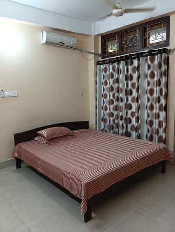 Bedroom in 2 BHK Villa at Six Mile – for Rent