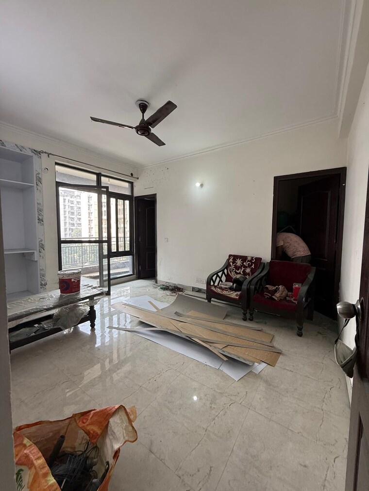 Bedroom, paras-tierea 3 Bedroom 1900 Sq.Ft. Apartment In Sector 137 Noida 9566589