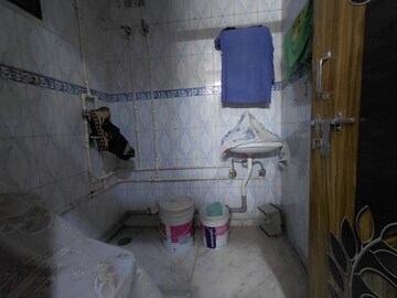 Bathroom in 2 BHK Builder Floor at Janakpuri – for Rent