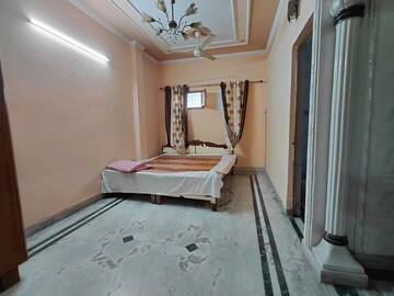 Bedroom in 2 BHK Builder Floor at Janakpuri – for Rent