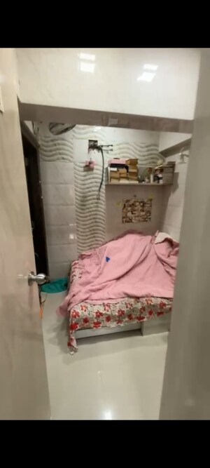 1.5 BHK Apartment For Rent in Jacob Circle