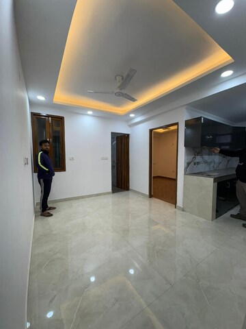 Room in 1 BHK Apartment at Saket – for Rent