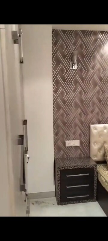 Bedroom in 3 BHK Builder Floor at Govindpuri – for Rent