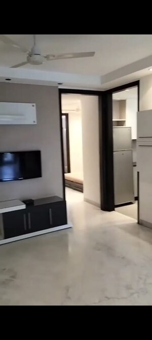 Room in 3 BHK Builder Floor at Govindpuri – for Rent