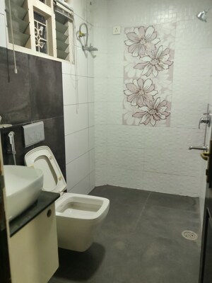 Attached Bathroom in 6 BHK Independent House at Temple Tree Jubilee Hills, Jubilee Hills – for Rent