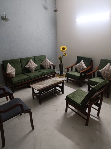 Gym in 2 BHK Builder Floor at Jangpura – for Rent