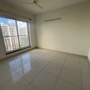 Room in 3 BHK Apartment at SNN Raj Serenity, Yelenahalli – for Rent