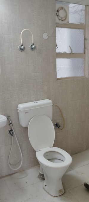 Bathroom in 2 BHK Apartment at Signature Global Signum 107, Sector 107 – for Rent