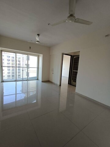 1 BHK Apartment For Rent in Lotus Lotus Link Square, Malad West
