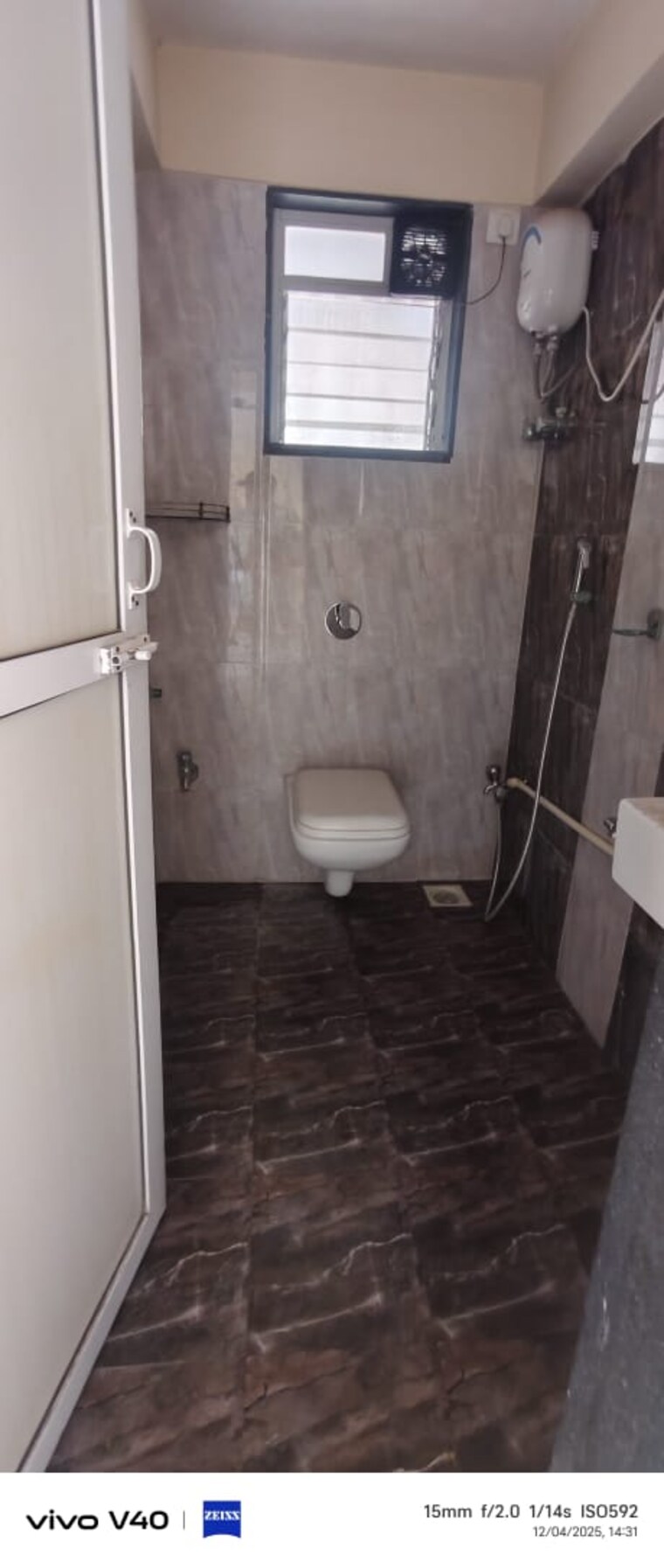 Bathroom, lotus-lotus-link-square 1 Bedroom 700 Sq.Ft. Apartment In Malad West Mumbai 9567027