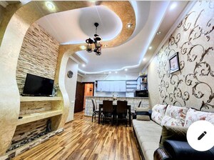 Living Room in 3 BHK Builder Floor at Sector 21d – for Rent