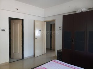 Room in 2 BHK Apartment at G K Roseland Residency, Pimple Saudagar – for Rent