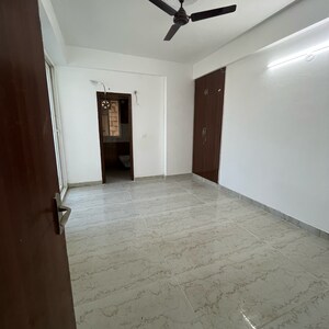 Room in 2 BHK Apartment at Skytech Matrott, Sector 76 – for Rent
