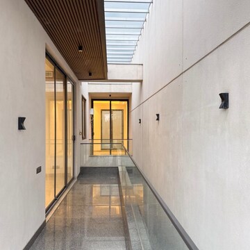  3 BHK Builder Floor at Boutique Residential Apartments A-15 19, Vasant Vihar – for Rent