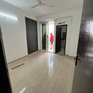 Room in 3 BHK Apartment at Unnati Fortune The Aranya, Sector 119 – for Rent