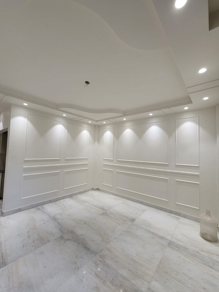 Room, lajpat nagar 4 2 Bedroom 900 Sq.Ft. Apartment In Lajpat Nagar 4 Delhi 9567168