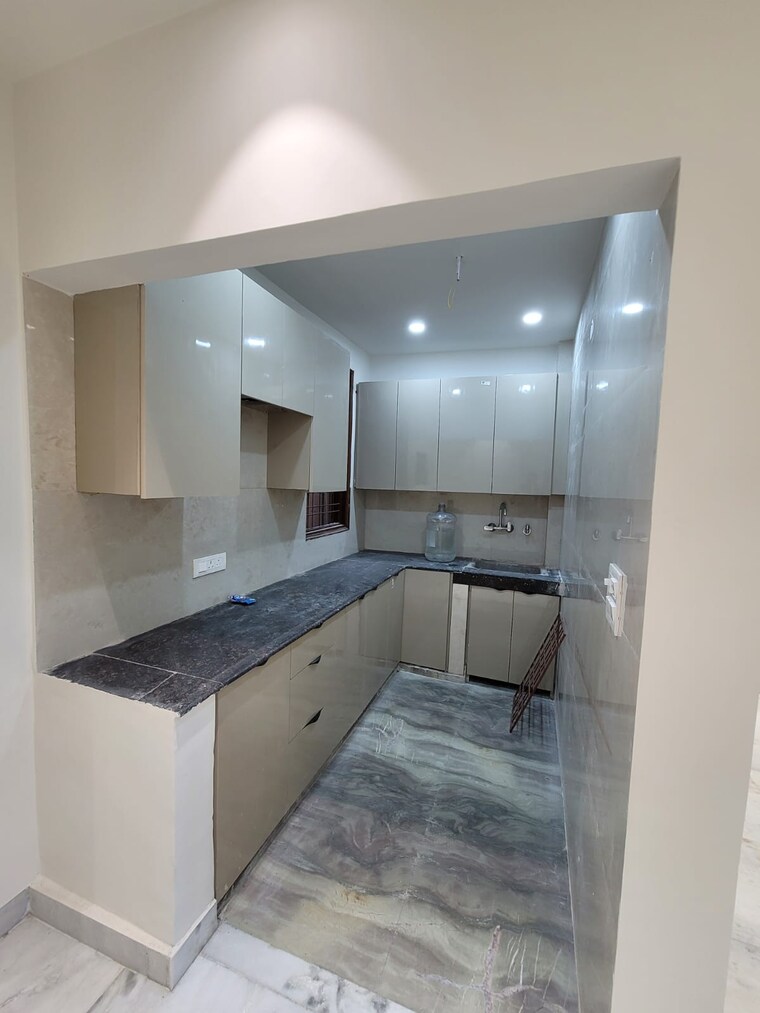 Kitchen, lajpat nagar 4 2 Bedroom 900 Sq.Ft. Apartment In Lajpat Nagar 4 Delhi 9567168