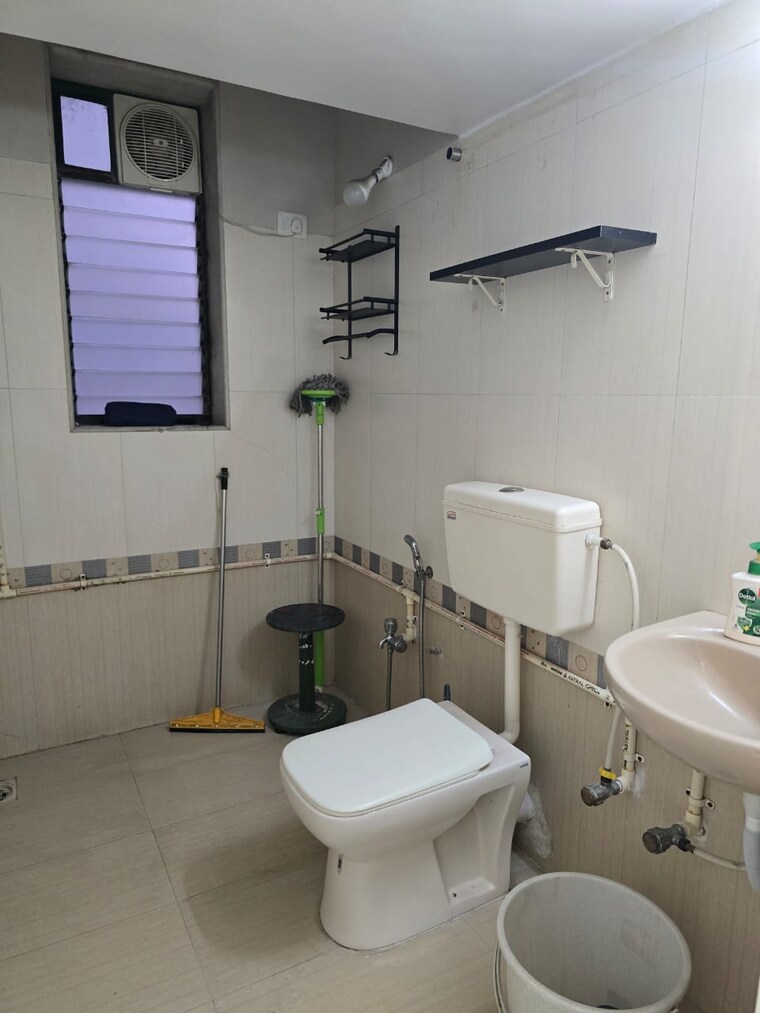 Team Area, kenwood-apartments 2 Bedroom 700 Sq.Ft. Apartment In Pali Hill Mumbai 9567206