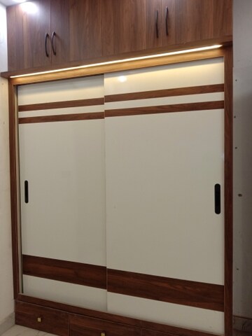 Room in 2 BHK Builder Floor at Dwarka Mor – for Sale