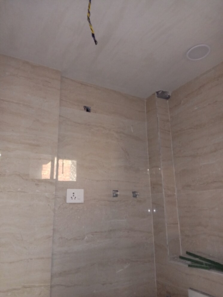 Bathroom, dwarka mor 2 Bedroom 500 Sq.Ft. Builder Floor In Dwarka Mor Delhi 9567224