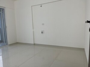 Room in 2 BHK Apartment at Sukhwani Hermosa Casa, Mundhwa – for Rent