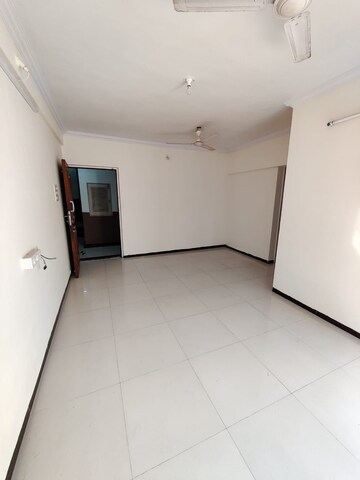 Room in 2 BHK Apartment at Sadguru Complex I, Goregaon East – for Rent