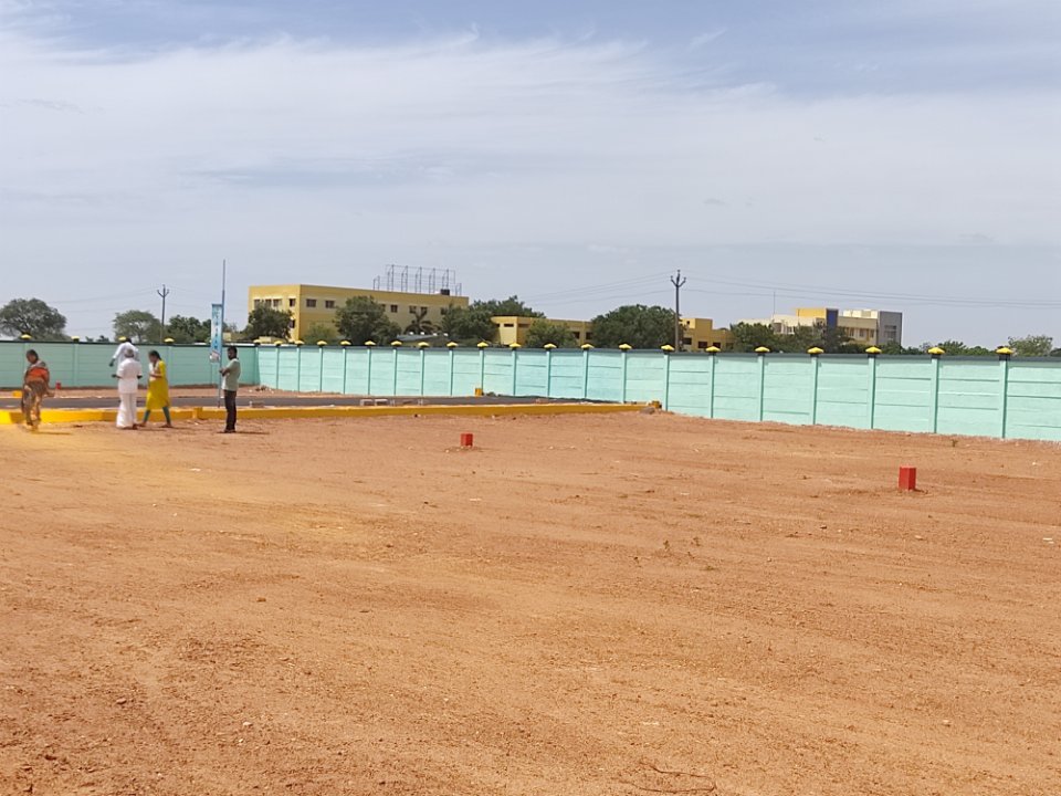 Plot For Sale in Vaanam