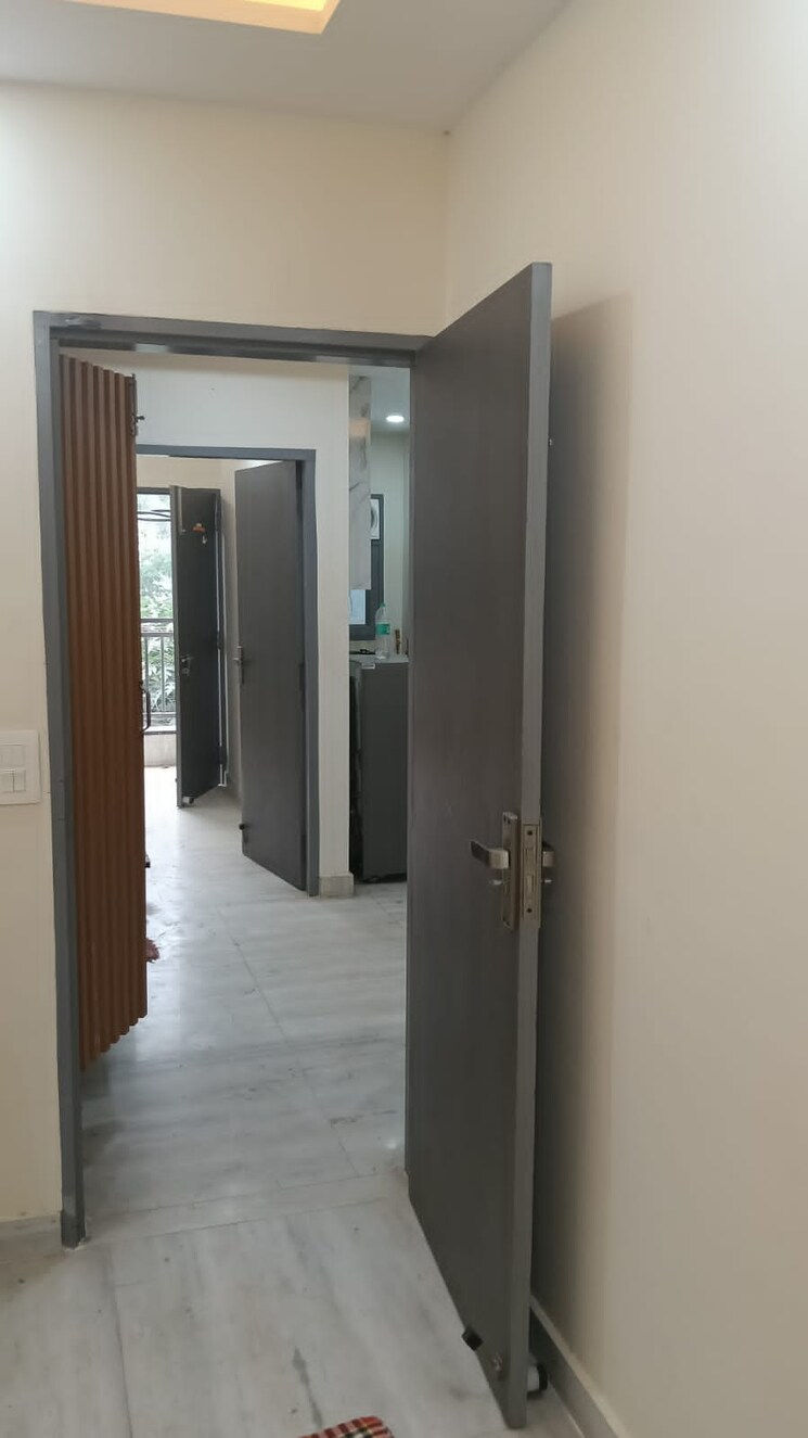 Other, sector 22 dwarka 4 Bedroom 1600 Sq.Ft. Apartment In Sector 22 Dwarka Delhi 9567369