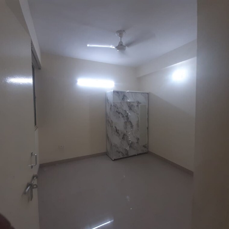 Bathroom, vashisht-heights 3 Bedroom 645 Sq.Ft. Apartment In Bharat Colony Faridabad 9567397