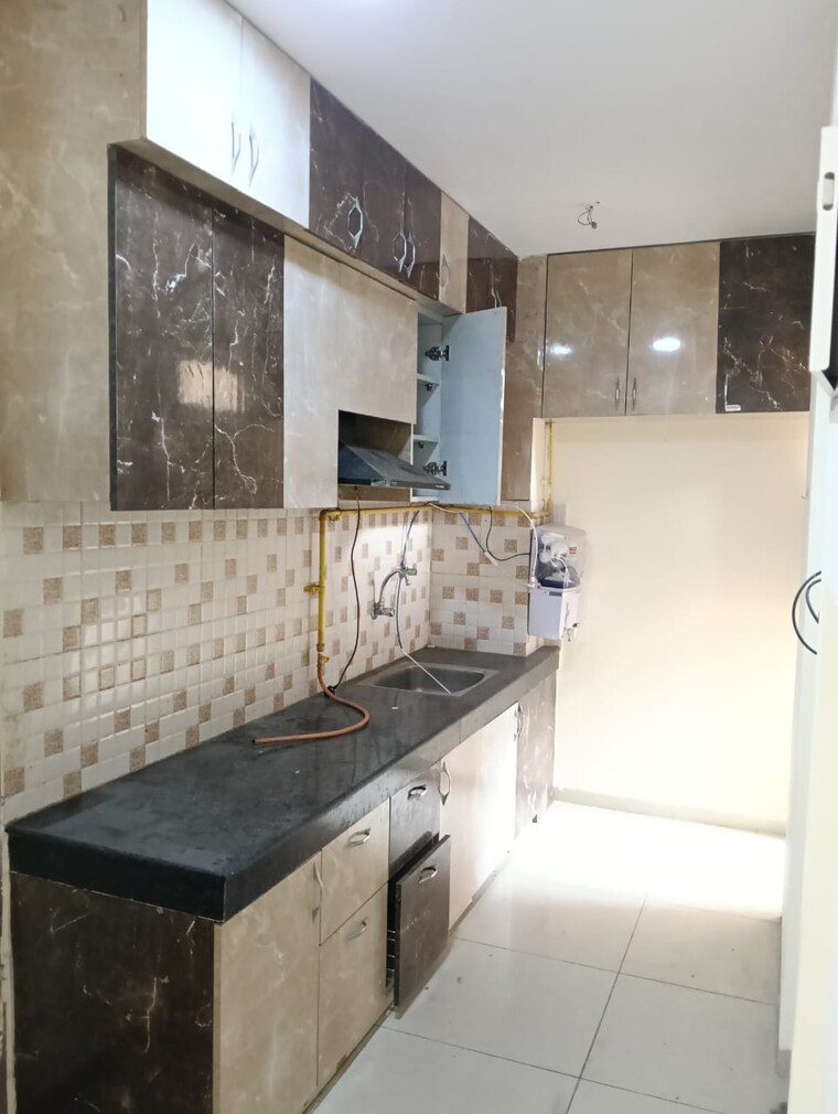 Kitchen, wave-dream-homes 2 Bedroom 808 Sq.Ft. Apartment In Wave City Ghaziabad 9567477